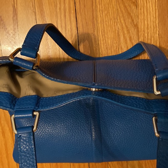 Cole Haan blue leather tote bag 💙 with tan CH lining. - Picture 4 of 8